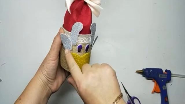 Символ 2021 года. Оригинальный подарок на Новый год своими руками. Новогодние поделки / Бык из джут смотреть онлайн