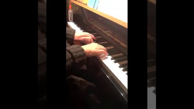 Gillock Queen's Minuet - Piano with Rebecca Bogart смотреть онлайн