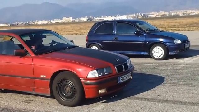 Тест: Драг срещу Орел Корса 1,4 - 90 коня 900 кг, максимална скорост и спиране от 100км до 0! смотреть онлайн