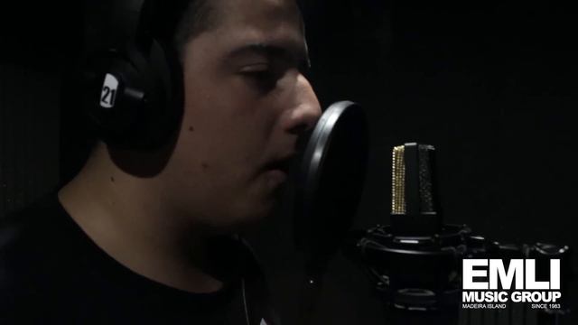 MixFX - Break that House Down! смотреть онлайн