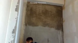 Как правильно наносить на стену клей для флизелиновых обоев?