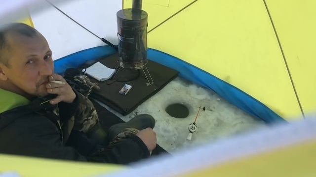 Зимняя рыбалка на судака. Юмагузинское водохранилище 28 декабря 2019 года. смотреть онлайн