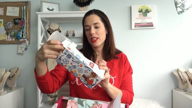PopSugar February Must Haves Unboxing! смотреть онлайн