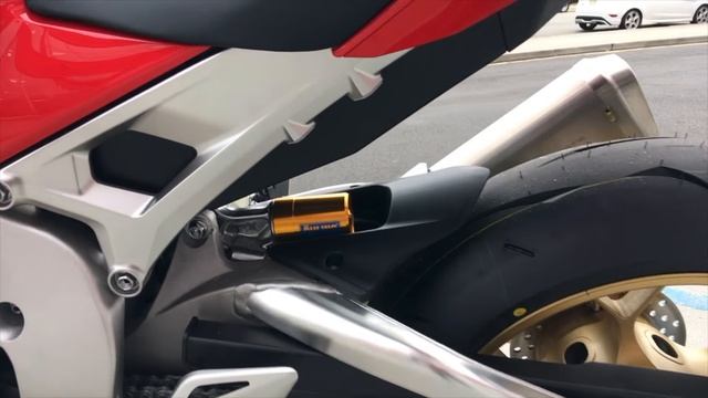 2017 Honda CBR 1000RR SP | First Look