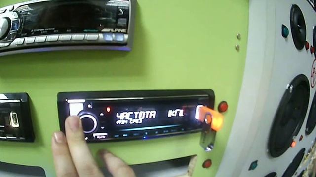 Обзор магнитолы Kenwood KDC-320UI .Настройка трехполоски.Сравнение KDC-300UV смотреть онлайн