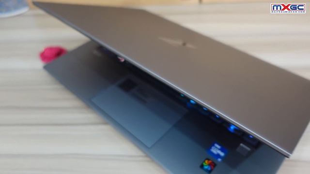HP Zbook Studio G8 | 4K DreamColor | LED RGB | Laptop Đồ họa смотреть онлайн