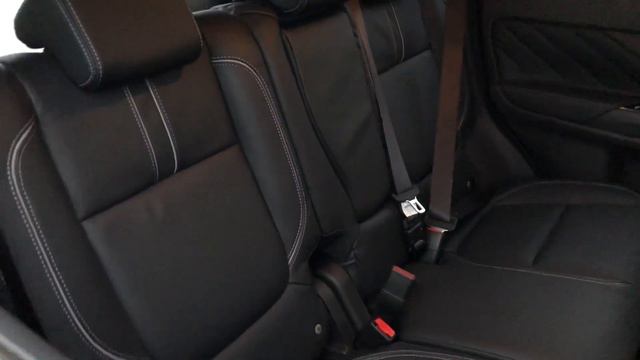 Orient Red Outlander PHEV смотреть онлайн