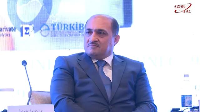 Проводятся обсуждения на тему цифровой экономики, современных вызовов и реальных возможностей