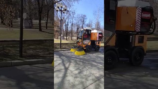 Sweeper ММК-1500. Подметально-уборочная машина. (Дорожный пылесос) Производство РФ. смотреть онлайн