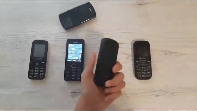 История всех моих Кнопочных Телефонов смотреть онлайн