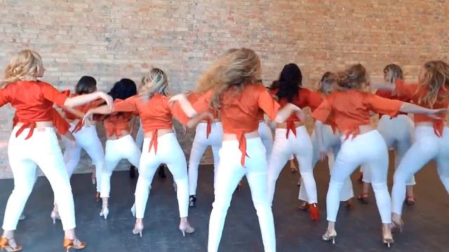 Bachata Lady style смотреть онлайн