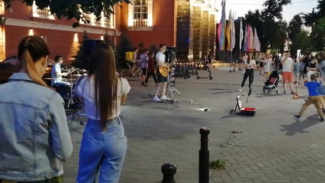 Хиты 90-х | мощное исполнение на акустической гитаре смотреть онлайн