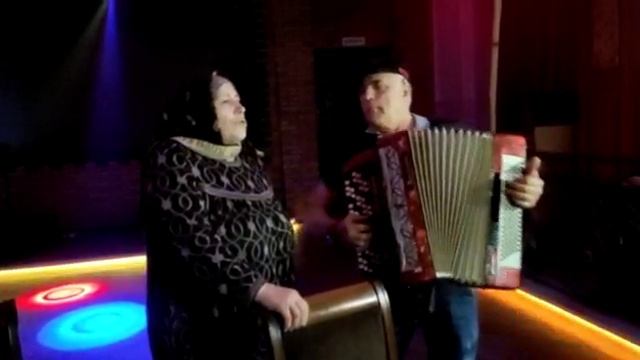 играет Синдиков смотреть онлайн