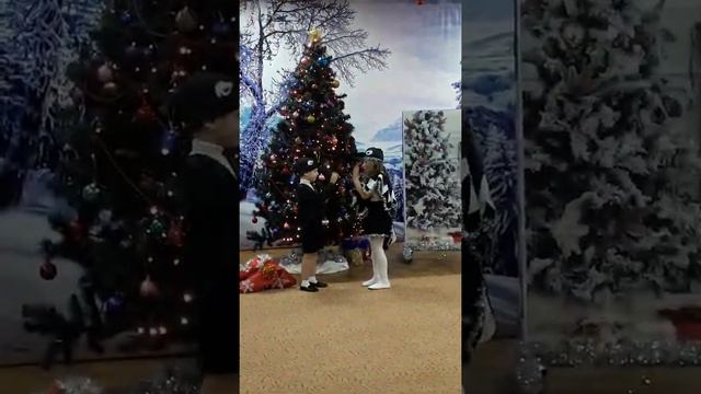 Карл и Клара из Снежной королевы 26.12.18 Д/с 177 смотреть онлайн