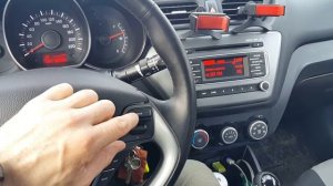 Киа Рио глюк кнопок на руле..