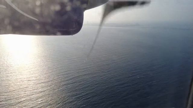 Malé, Maldives - Seaplane Landing at the Velana International Airport Manta Air Terminal (2022) смотреть онлайн