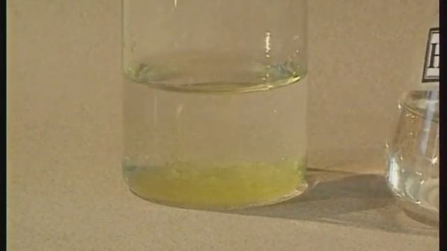 Опыты по химии. Растворение белков смотреть онлайн