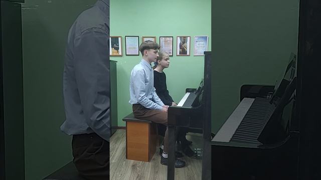 Дуэт Тихонова Виктория и Гром Владимир смотреть онлайн