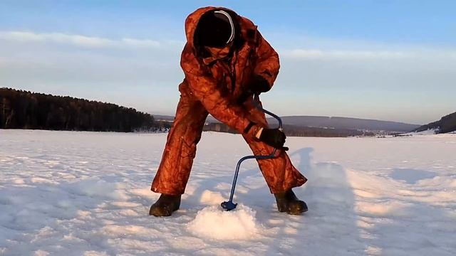 Рыбалка ранним утром в нашем заливе. смотреть онлайн