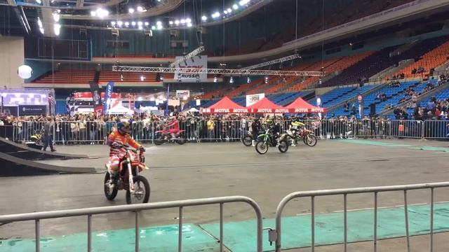Мотовесна 2018: разминка Motul Extrim Show смотреть онлайн