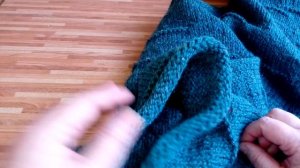 Накидка-жилетка из прямоугольника почти готова/ как сложить полотно при сшивании