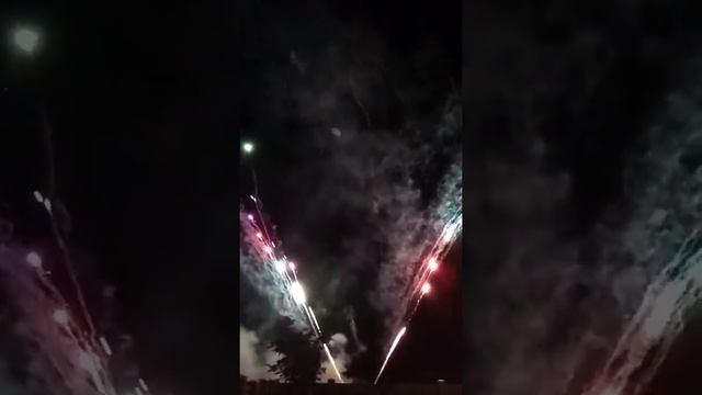 Fireworks with music on Erlang/OTP смотреть онлайн