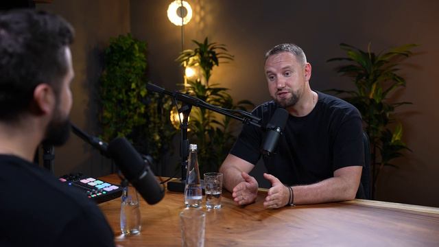 Основатель Vision Business Club Dubai: Алексей Наказный про суперсилу и ценности смотреть онлайн