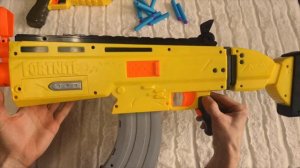 NERF Fortnite AR-L  vs  SP-L Нерф пистолет против автомата