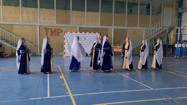 Грузинский танец. Танцевальный коллектив "Арылы". Чурапчинский улус смотреть онлайн