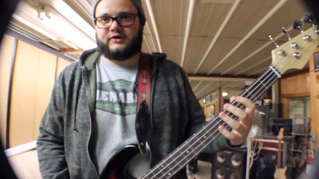 $50 BASS GUITAR FROM WISH (Unboxing & Review) смотреть онлайн