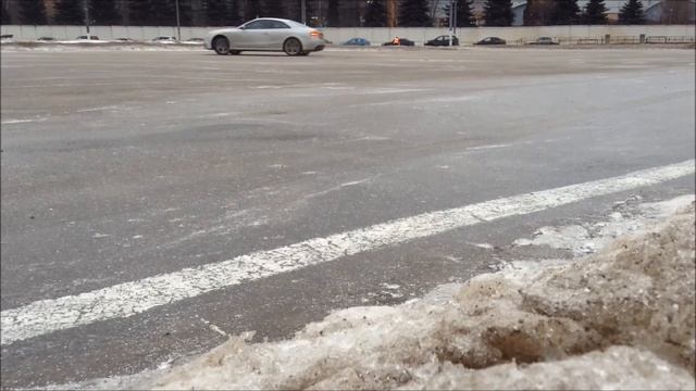 Дрифт на льду, ледяной асфальт, Ауди RS-5, Audi RS5 winter asphalt смотреть онлайн