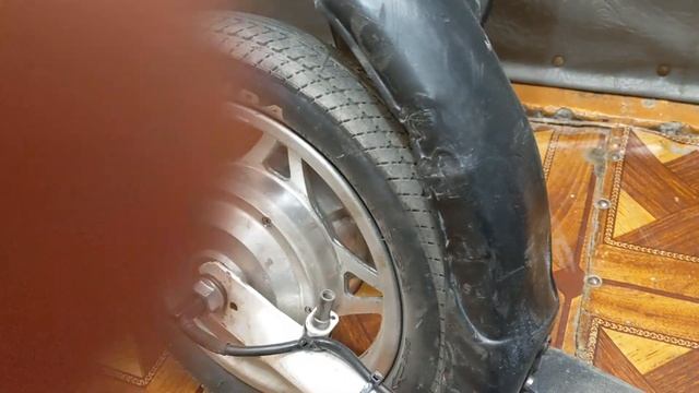 Первое впечатление от поездки на Полиуретане в колесах электросамоката смотреть онлайн