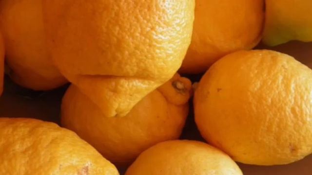 Даже один кусочек ЛИМОНА вызывает в организме НЕОБРАТИМЫЙ ПРОЦЕСС. Что творит лимон ?