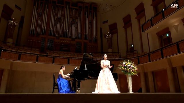 さくら横ちょう　作詞：加藤 周一　作曲：中田 喜直　Sop.相樂 和子　Pf.赤星 裕子　Sop. Kazuko Sagara Pf. Yuko Akahoshi смотреть онлайн
