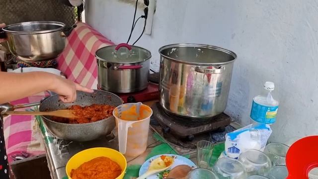 Закрываю по 60 банок! В магазине больше не покупаю! Все просят рецепт! Кабачковая икра на зиму! смотреть онлайн