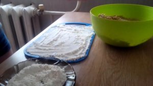Из магазинных котлет, сделал домашние котлеты.