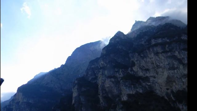 Around Lake Garda . Lago del Garda, Italy смотреть онлайн