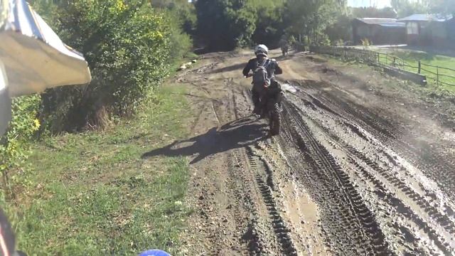 Мягкий китайский эндуро! :)