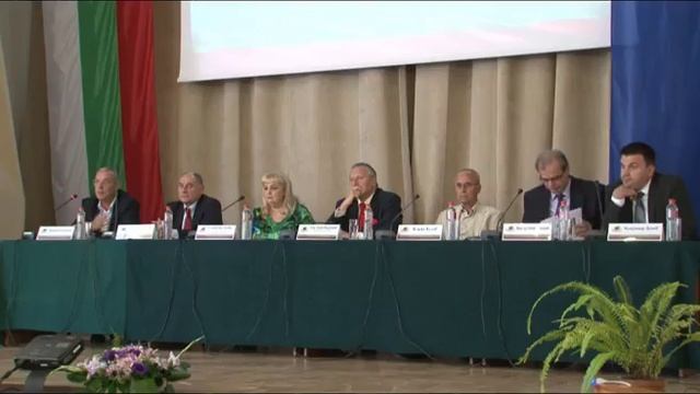 Обществена дискусия по въпросите на енергетиката се състоя в БАН смотреть онлайн