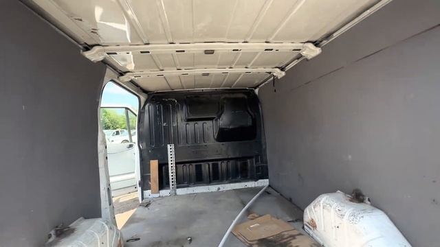 2011 FORD TRANSIT 260 SWB DIESEL FWD Low Roof Van TDCi 85ps смотреть онлайн
