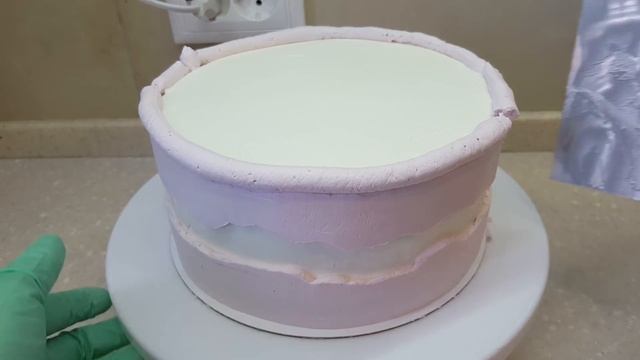МНОГОСЛОЙНОЕ выравнивание ТОРТА ? ПРОСТОЙ ДЕКОР ?Multilayer cake frosting смотреть онлайн