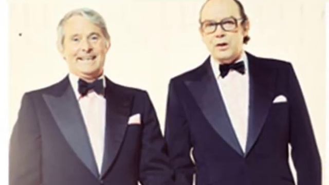 Morecambe & Wise - Bring Me Sunshine смотреть онлайн