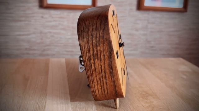 Советские настольные часы Маяк. смотреть онлайн