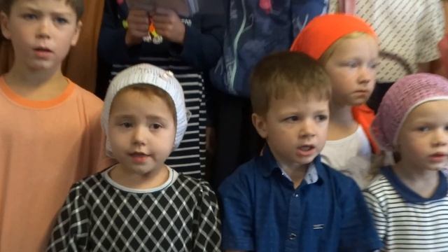 Дети церкви Красного Яра славят Господа смотреть онлайн