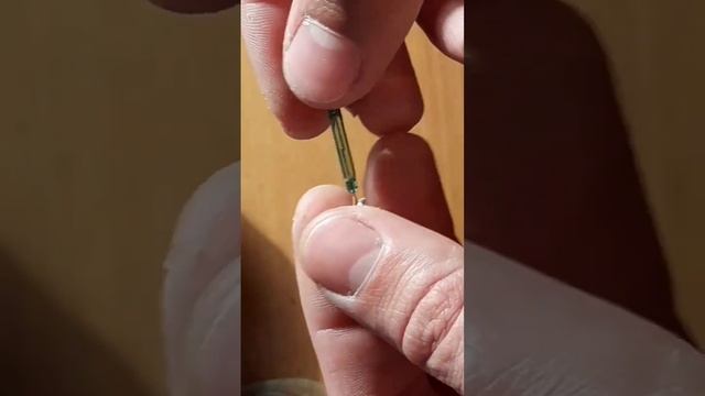 Это устройство может работать ДЕСЯТКИ СОТЕН ЛЕТ без износа #драгметалл #редкие #микросхема #радио смотреть онлайн