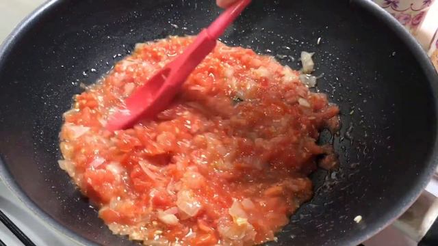 VEGGIE BULGUR BALLS FELLAH KOFTA SAUCE | BULGUR PATTIES RECIPE | BULGUR BUTTONS WITH SOUR SAUCE смотреть онлайн