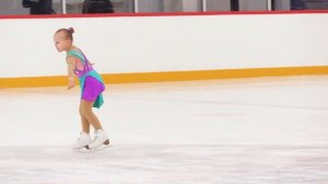 Фигурное катание Юный фигурист 4 года, 1 место Василиса Халецких 2018г.р.