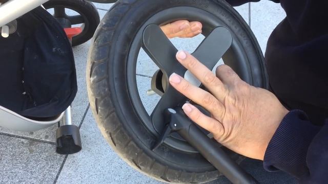 How to Correctly Pump Stroller Wheels / Uneven Tire Pressure / Hand Pump vs Air Compressor смотреть онлайн