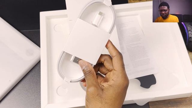 New 14" M2 Max MacBook Pro Unboxing and First Look - Space Gray смотреть онлайн