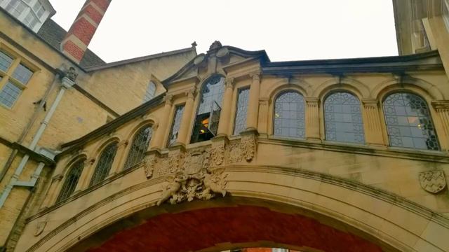 Oxford adventures смотреть онлайн